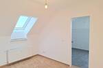 Recklinghausen-Suderwich! Renovierte, helle Dachgeschosswohnung in einem gepflegten Mehrfamilienhaus - Etagenwohnung Recklinghausen Suderwich | Angebot:25959739